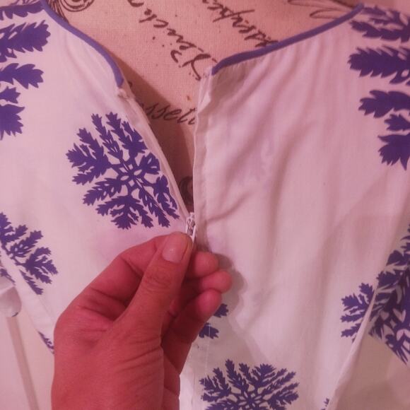 Vintage T & L Muumuu Factory Hawaiian tiki tropical dress. Size 10 - Picture 5 of 7